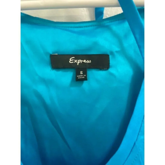express Dress small. Lightly worn. Like brand new - Picture 2 of 4